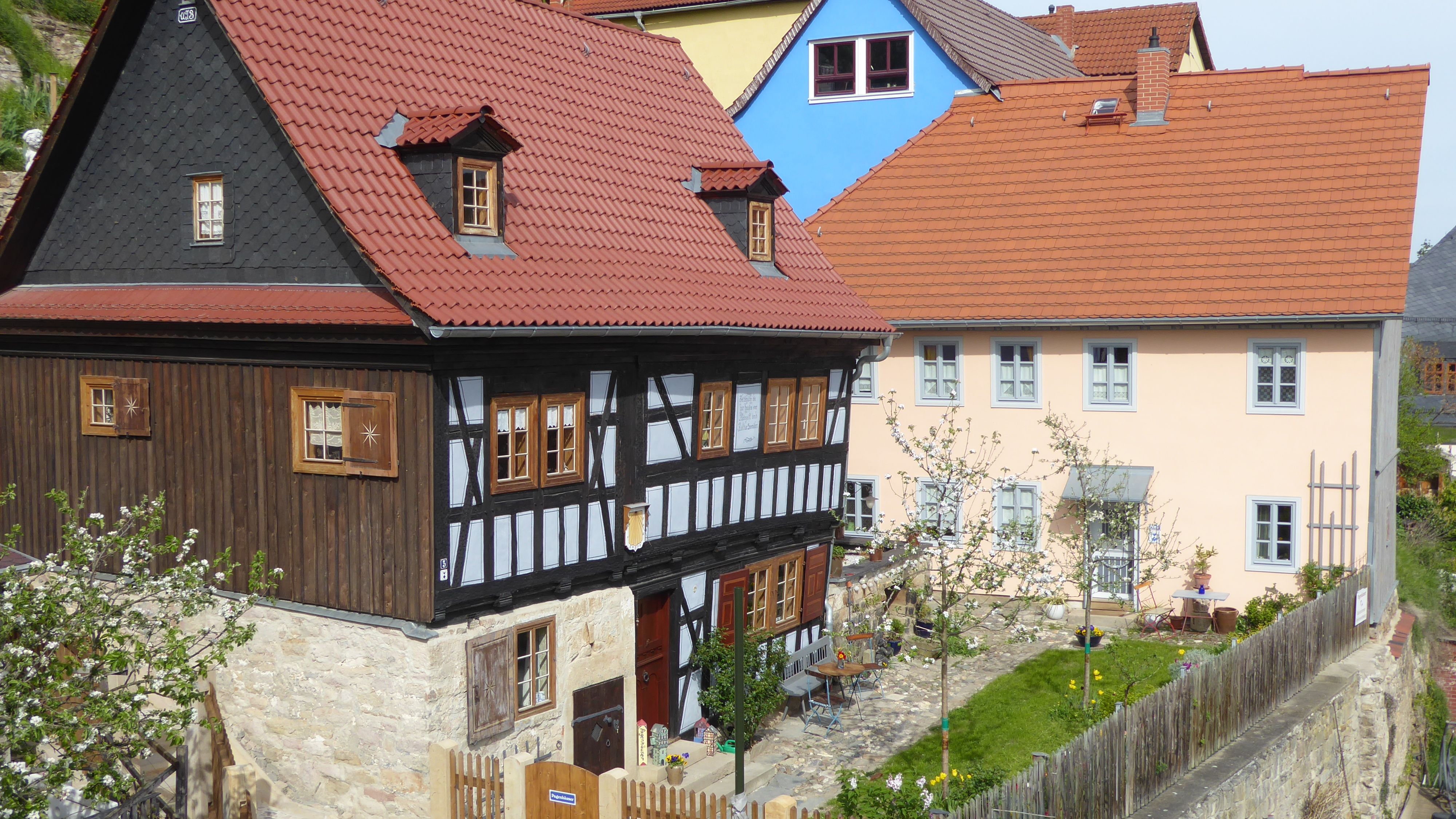 Pagenhäuser am Schlossaufgang