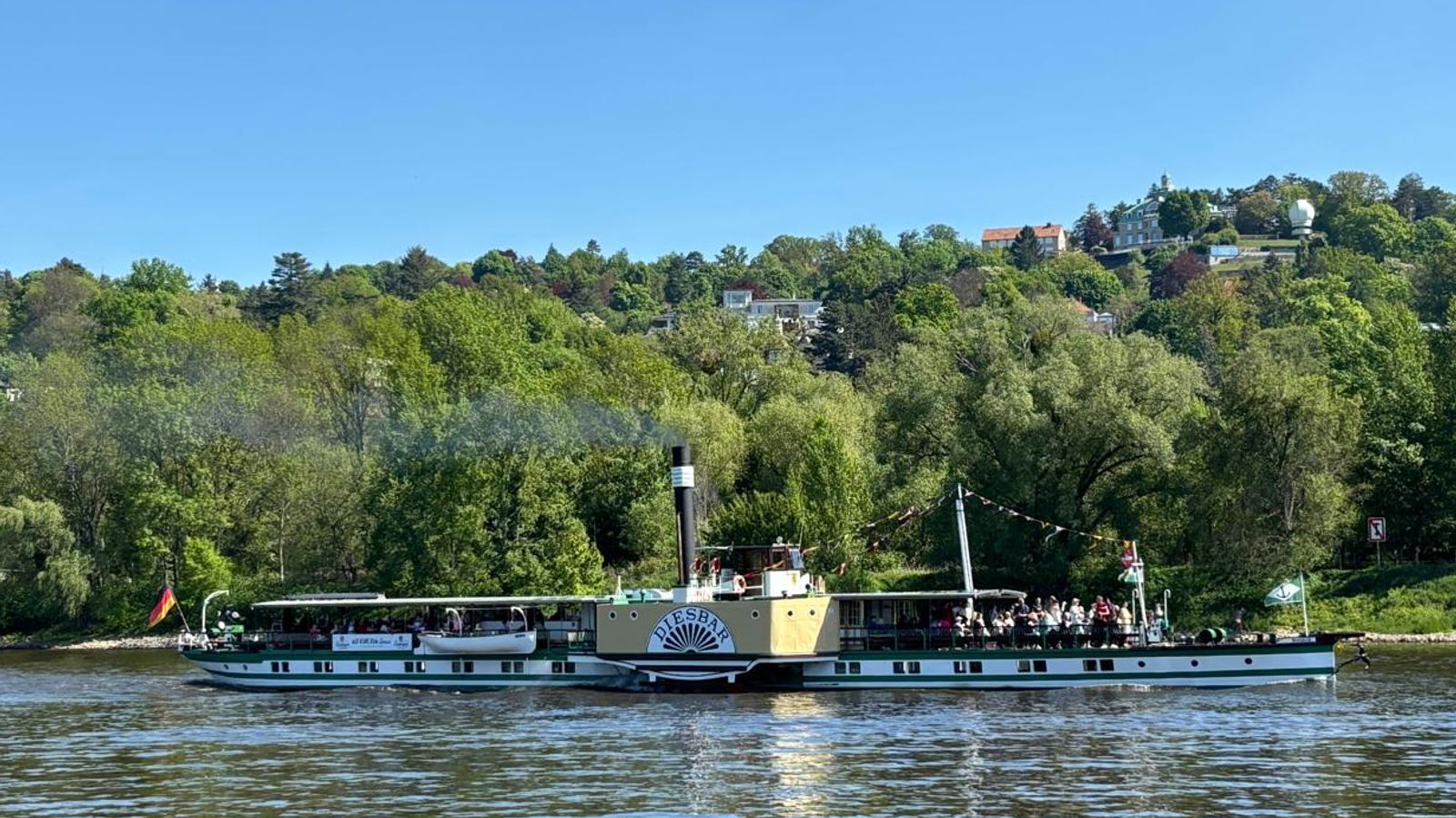 Historischer Personendampfer Diesbar