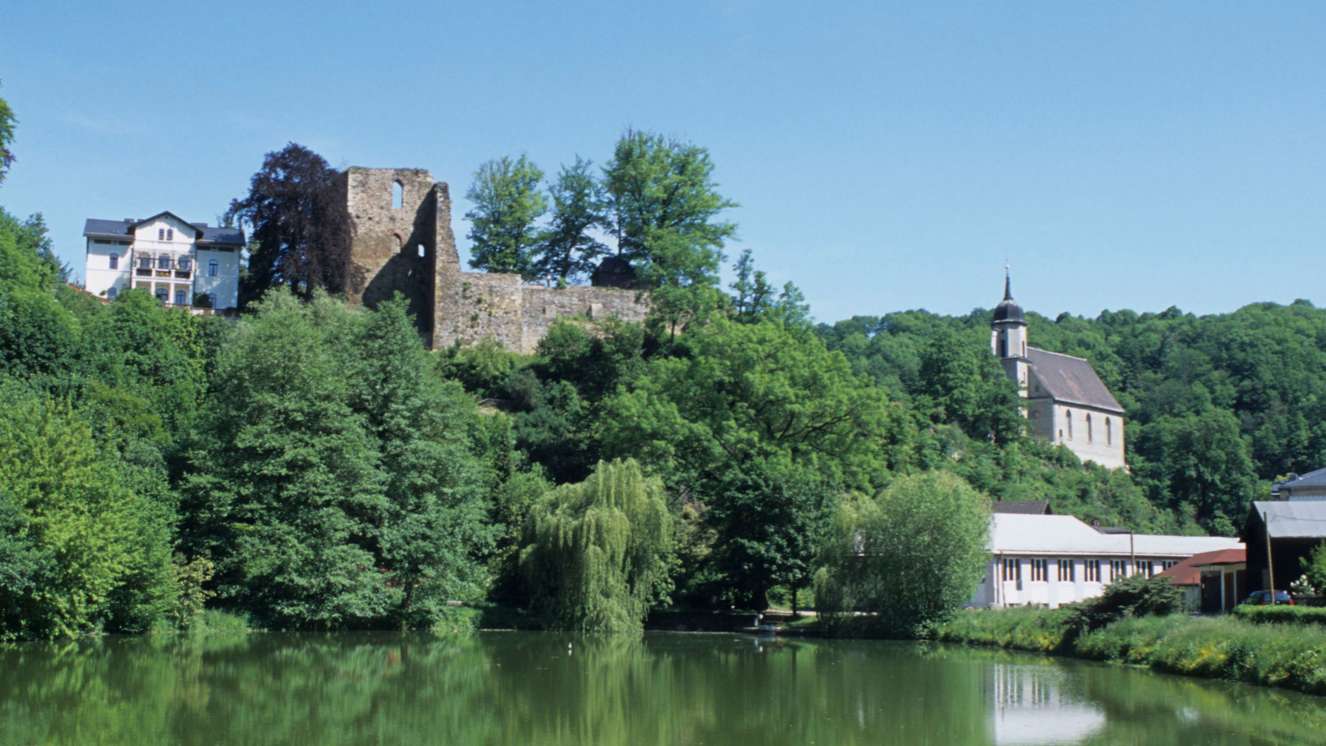 Burgberg Tharandt mit Burgruine und Kirche zum Heiligen Kreuz